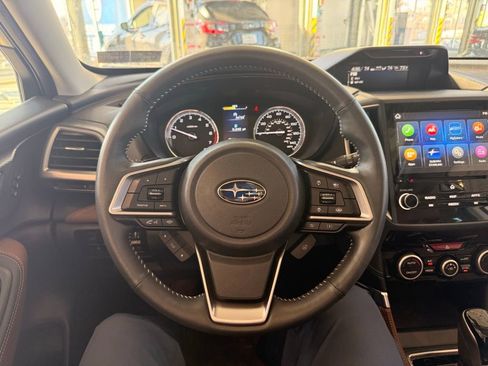 Used 2023 Subaru Forester Touring image 12