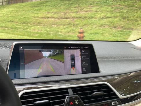 Used 2020 BMW 740i xDrive w/ Cold Weather Package image 37