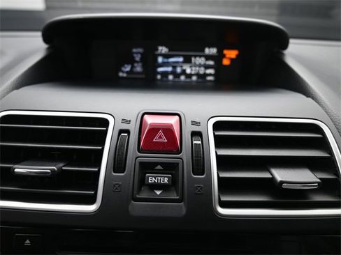 Used 2018 Subaru Forester 2.5i Premium w/ All-Weather Package image 11