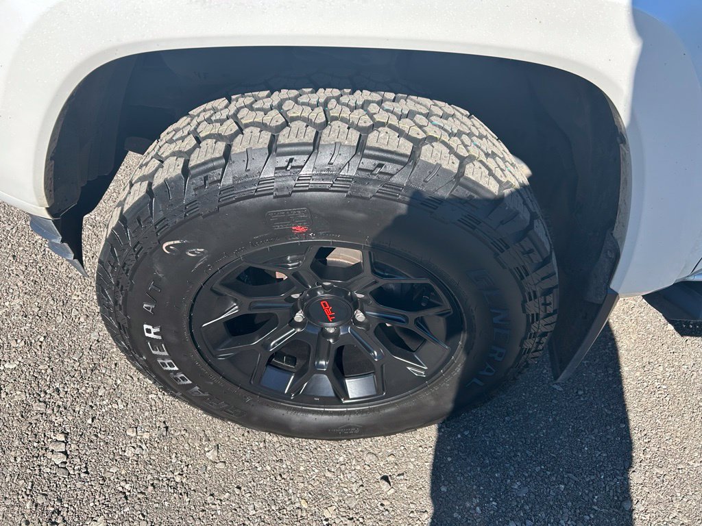 Used 2021 Toyota Tacoma TRD Sport AWD/4WD image 3