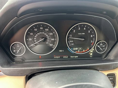 Used 2017 BMW 330i xDrive Sedan AWD/4WD image 26