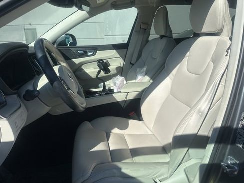 Used 2020 Volvo XC60 T6 Inscription image 11