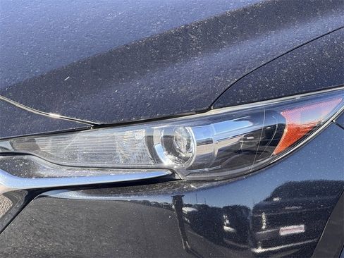 Used 2018 MAZDA CX-5 Touring image 10