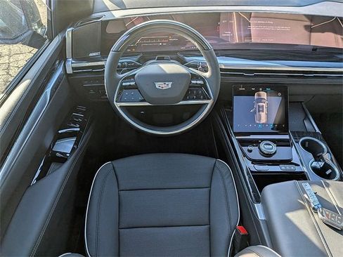 New 2025 Cadillac Escalade ESV Sport w/ Touring Package image 18