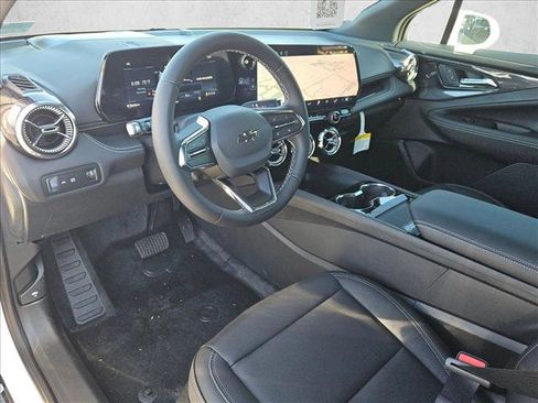 New 2026 Chevrolet Blazer EV LT image 3