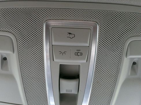 Used 2015 Mercedes-Benz GL 450 4MATIC image 35