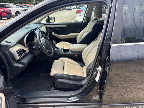 Used 2022 Subaru Outback Limited AWD/4WD image 16