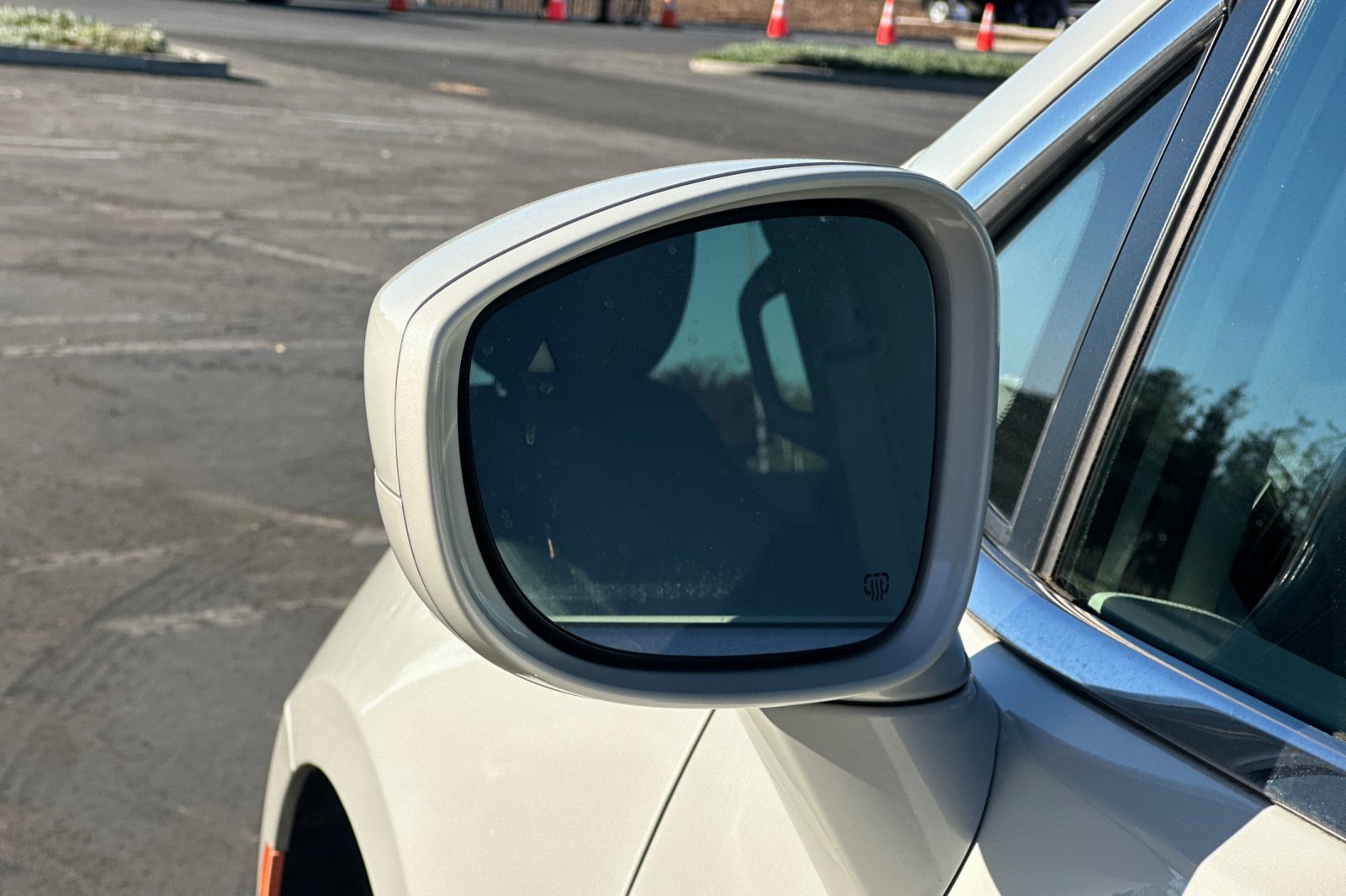 Used 2019 Chrysler Pacifica Touring-L w/ Advanced Safetytec Group FWD image 52