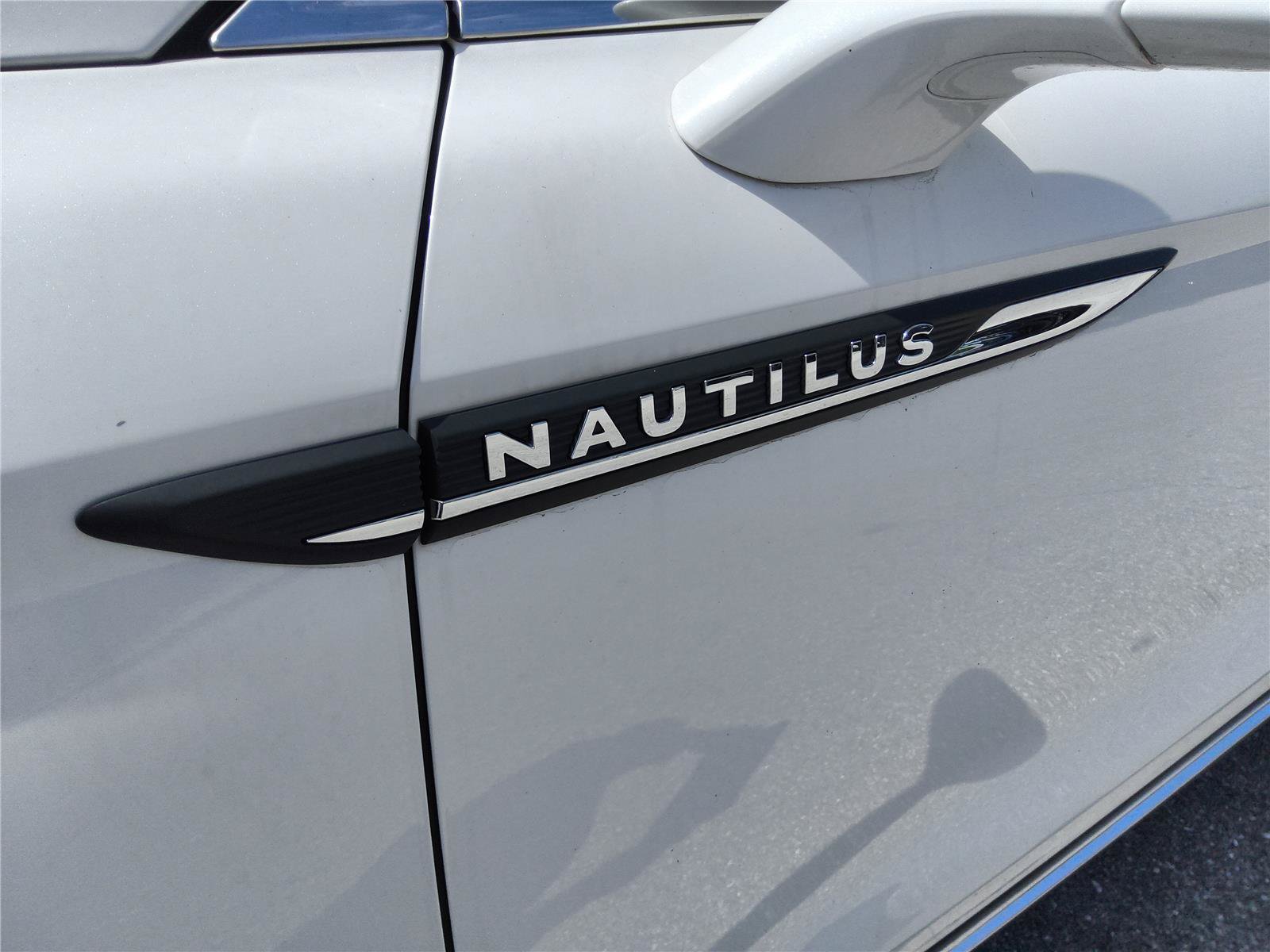 Used 2023 Lincoln Nautilus AWD w/ Premium Package image 10