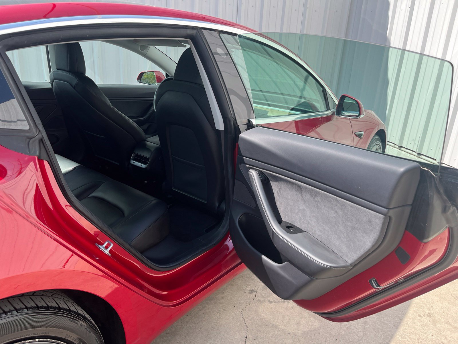 Used 2019 Tesla Model 3 AWD/4WD image 14