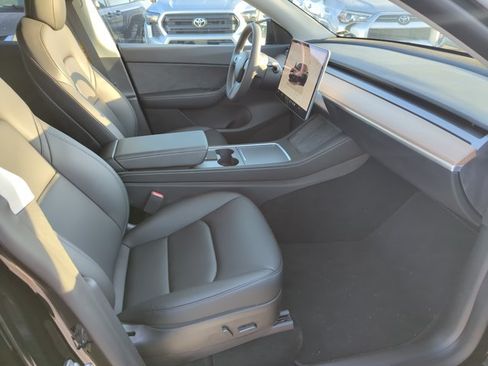 Used 2022 Tesla Model Y Performance AWD/4WD image 27