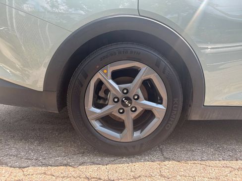 Used 2025 Kia K4 FWD image 24