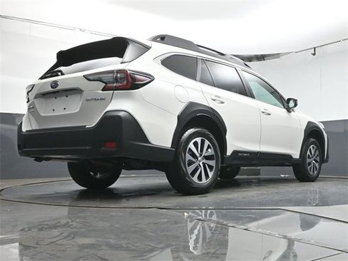 Certified 2025 Subaru Outback Premium w/ Popular Package #1A image 39