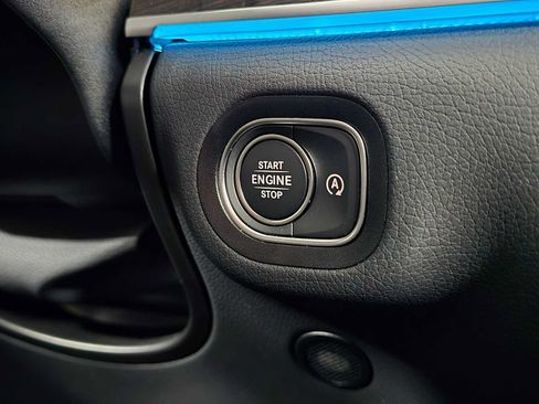 Certified 2026 Mercedes-Benz GLE 350 4MATIC image 37