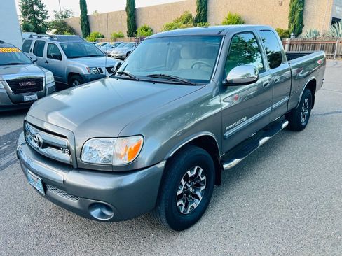Used 2006 Toyota Tundra SR5 RWD image 1