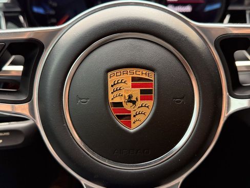 Used 2018 Porsche Macan GTS image 34