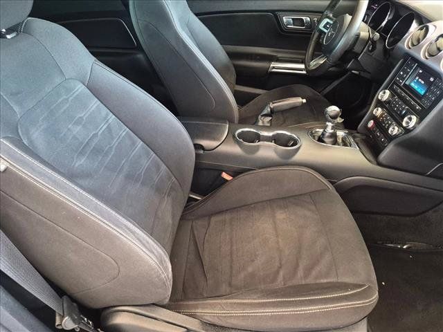 Used 2016 Ford Mustang Coupe RWD image 16