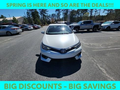 Used 2018 Toyota Corolla iM image 4