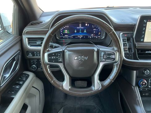 Used 2022 Chevrolet Tahoe Z71 w/ Luxury Package image 18