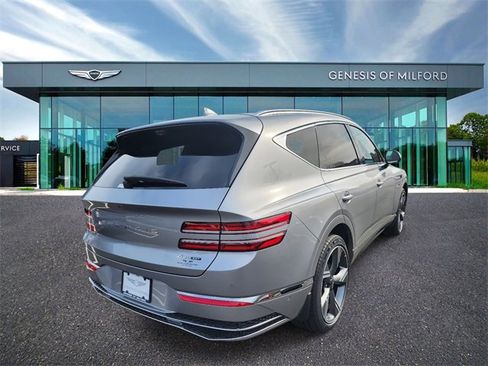 New 2025 Genesis GV80 3.5T Prestige image 3