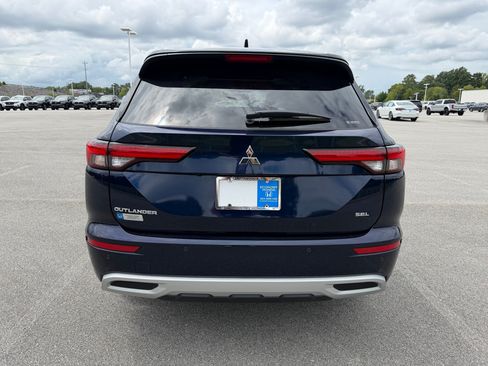 Used 2024 Mitsubishi Outlander SEL AWD/4WD image 10