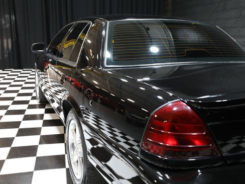 Used 2004 Mercury Marauder RWD image 22