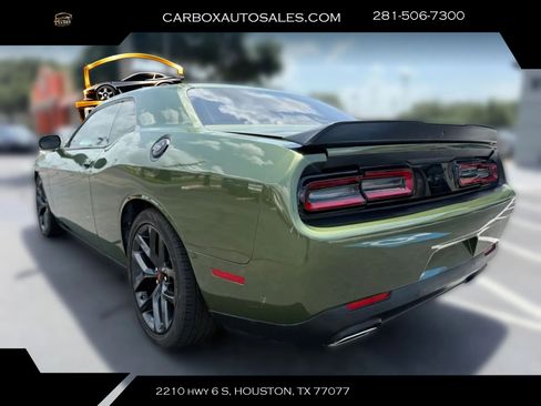 Used 2022 Dodge Challenger GT w/ Blacktop Package RWD image 3