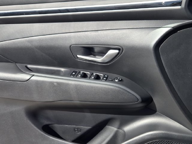 Certified 2024 Hyundai Tucson SEL FWD image 15