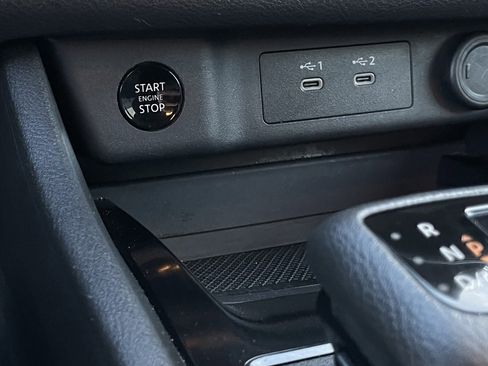 Used 2024 Nissan Rogue SV image 16