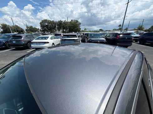 Used 2017 Honda Accord LX image 17