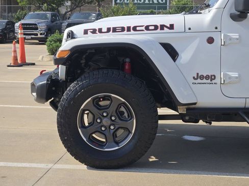 Used 2023 Jeep Gladiator Rubicon w/ Trailer Tow Package AWD/4WD image 8