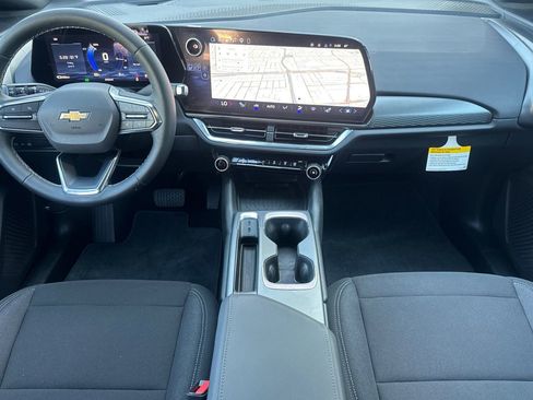Used 2026 Chevrolet Equinox EV LT w/ Comfort Package AWD/4WD image 16