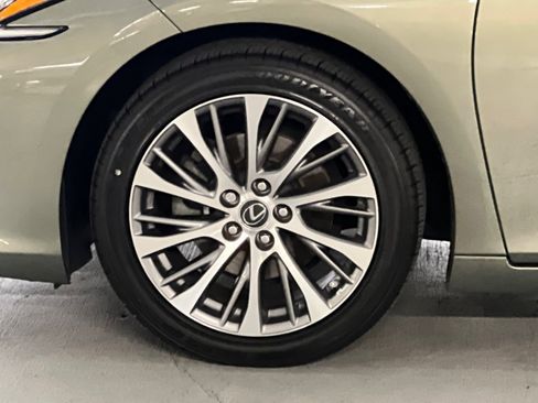 Used 2021 Lexus ES 250 w/ Premium Package image 25