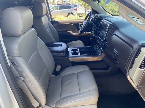Used 2016 Chevrolet Silverado 1500 LTZ w/ LTZ Plus Package AWD/4WD image 11