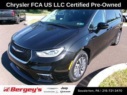 Used 2024 Chrysler Pacifica Limited