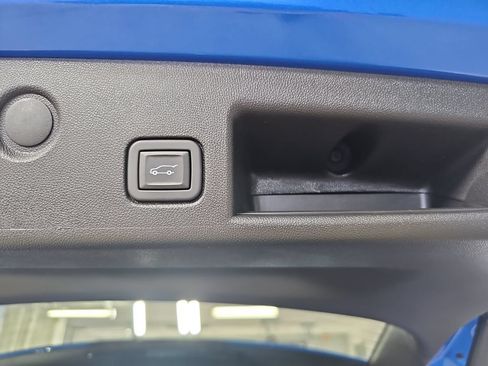 Certified 2024 Chevrolet Equinox LT w/ LPO, Floor Liner Package FWD image 17