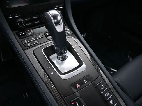 Used 2025 Porsche 718 Cayman GT4 image 23