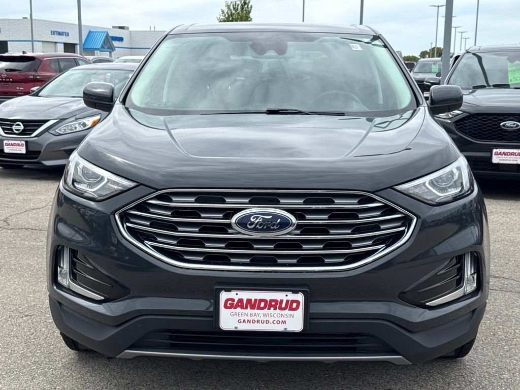 Used 2021 Ford Edge SEL w/ Convenience Package AWD/4WD image 3