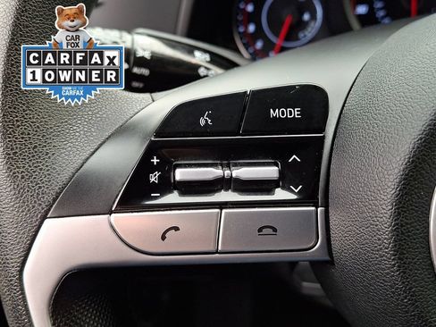 Used 2021 Hyundai Elantra SE FWD image 21