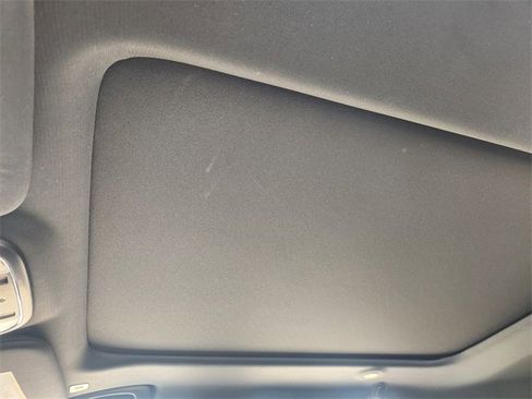 Used 2017 Jeep Grand Cherokee Limited w/ Luxury Group II image 22