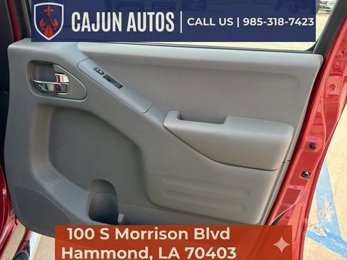 Used 2015 Nissan Frontier SV RWD image 14
