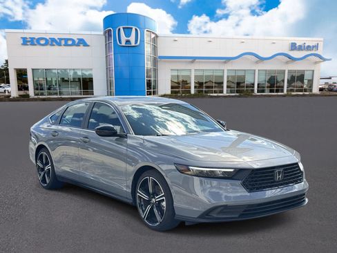 Used 2025 Honda Accord Sport image 7