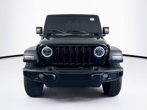 Used 2023 Jeep Wrangler Willys image 2