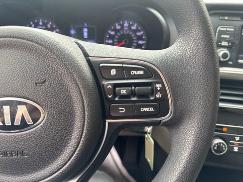 Used 2016 Kia Optima LX image 27