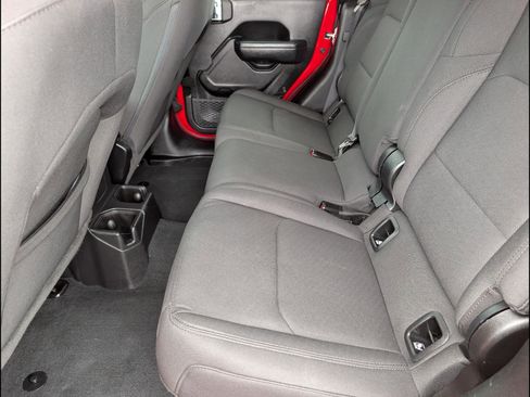 Used 2023 Jeep Gladiator Sport AWD/4WD image 11