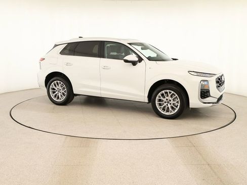 New 2026 Audi Q3 quattro 2.0T AWD/4WD image 9