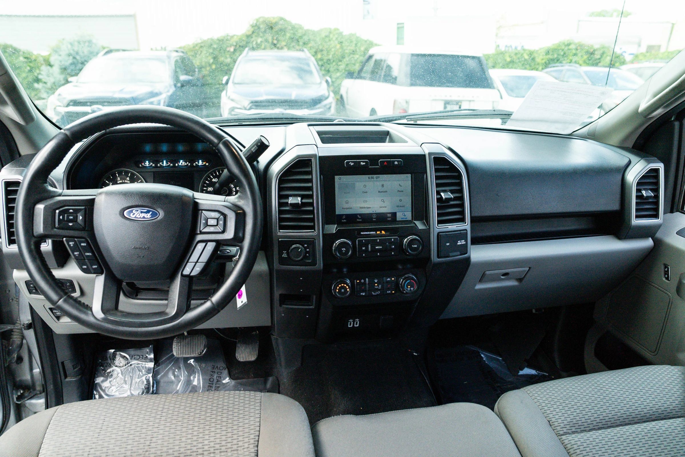 Used 2020 Ford F150 XLT w/ Equipment Group 302A Luxury AWD/4WD image 16