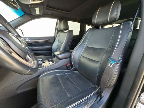 Used 2014 Jeep Grand Cherokee Laredo w/ Security & Convenience Group image 11