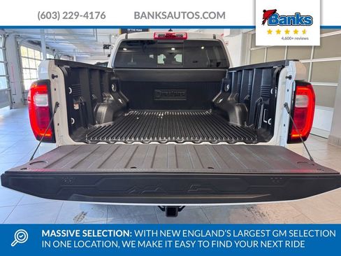 Certified 2025 GMC Canyon Elevation image 8