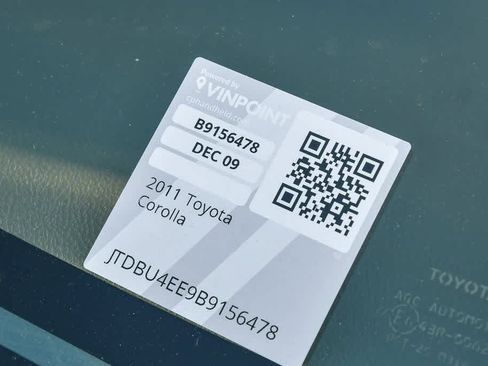 Used 2011 Toyota Corolla LE image 29